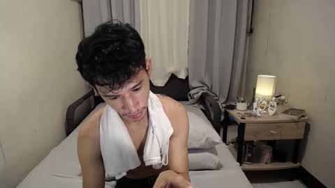 Snapshot of enzinoxx2024 chatting on November 14, 2025, 9:41 am enzo online show from November 14, 2025, 9:41 am