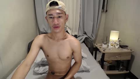 Snapshot of enzinoxx2024 chatting on November 17, 2025, 10:43 am enzo online show from November 17, 2025, 10:43 am