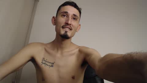 Snapshot of enzo_1408 chatting on February 23, 2025, 11:00 am enzo 1408 online show from February 23, 2025, 11:00 am