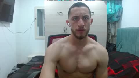 enzo_savage online show from September 16, 2025, 5:58 pm