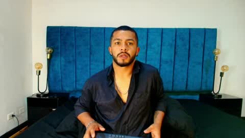 Snapshot of enzo_vitale chatting on April 5, 2026, 11:29 am Enzo Vitale online show from April 5, 2026, 11:29 am