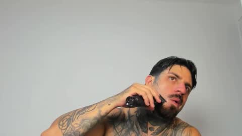 Snapshot of enzoaren chatting on November 11, 2025, 2:55 am Enzo Aren online show from November 11, 2025, 2:55 am