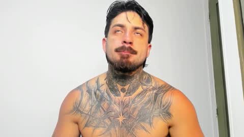 Snapshot of enzoaren chatting on November 18, 2025, 12:05 am Enzo Aren online show from November 18, 2025, 12:05 am