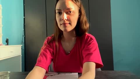 Snapshot of eracloke chatting on February 4, 2026, 8:09 am Lily online show from February 4, 2026, 8:09 am