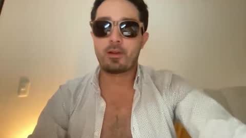 eraofans_mate online show from May 28, 2026, 2:20 am