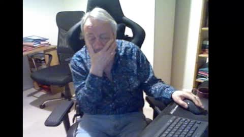 Snapshot of erasmus_d chatting on November 22, 2025, 6:51 pm erasmus_d online show from November 22, 2025, 6:51 pm