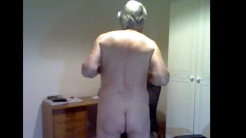 Snapshot of erasmus_d chatting on January 15, 2026, 6:22 pm erasmus_d online show from January 15, 2026, 6:22 pm