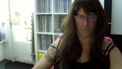 Snapshot of erbee62 chatting on March 6, 2025, 10:09 am ErBee62 online show from March 6, 2025, 10:09 am