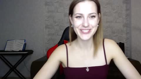 Erdbeeren mit Sahne online show from November 13, 2025, 6:07 pm