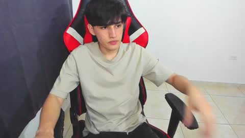 eren_tatakae online show from February 3, 2025, 9:18 pm