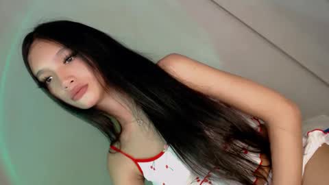 Elisa online show from February 7, 2025, 10:09 pm