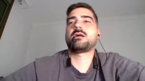 erian_3 online show from April 22, 2026, 9:38 pm