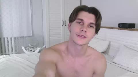 Snapshot of eric_crush chatting on February 3, 2026, 7:24 am Eric Crush online show from February 3, 2026, 7:24 am