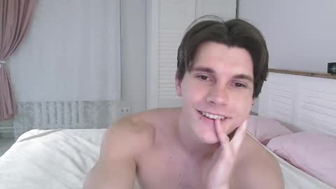 Snapshot of eric_crush chatting on February 10, 2026, 4:16 am Eric Crush online show from February 10, 2026, 4:16 am