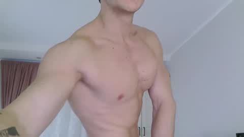 Snapshot of eric_crush chatting on February 11, 2026, 4:17 am Eric Crush online show from February 11, 2026, 4:17 am