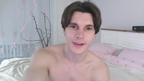 Snapshot of eric_crush chatting on March 18, 2026, 4:04 am Eric Crush online show from March 18, 2026, 4:04 am