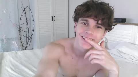 Snapshot of eric_crush chatting on March 23, 2026, 3:54 am Eric Crush online show from March 23, 2026, 3:54 am