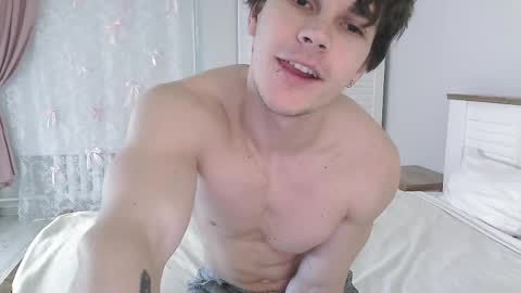 Snapshot of eric_crush chatting on April 21, 2026, 3:57 am Eric Crush online show from April 21, 2026, 3:57 am