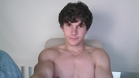 Snapshot of eric_crush chatting on May 30, 2026, 3:36 am Eric Crush online show from May 30, 2026, 3:36 am