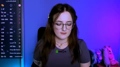 your dear Erica  online show from November 15, 2025, 8:38 pm