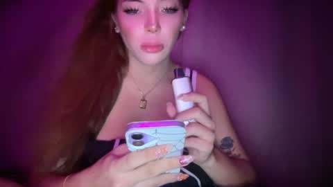 Snapshot of erica_walker chatting on August 9, 2026, 12:21 pm erica_walker online show from August 9, 2026, 12:21 pm