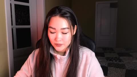 Erica Wayne online show from January 7, 2025, 2:41 pm