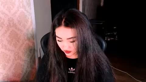 Snapshot of erica_wayne chatting on June 13, 2026, 5:22 pm Erica Wayne online show from June 13, 2026, 5:22 pm
