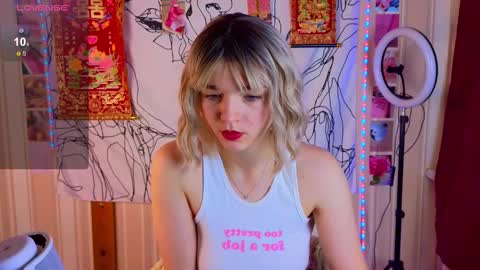 Erica Winterr online show from March 10, 2025, 4:17 am