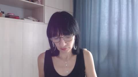 ericablack8 online show from September 14, 2025, 9:41 am