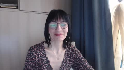 ericablack8 online show from April 8, 2026, 3:01 pm
