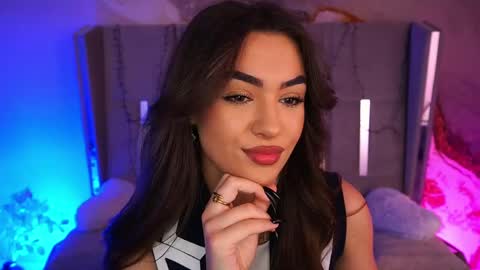 Erica online show from May 19, 2026, 6:53 am