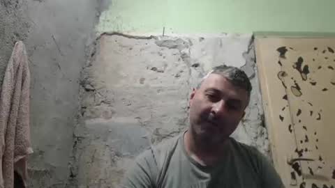 Snapshot of ericboy32 chatting on May 30, 2026, 9:23 pm eric online show from May 30, 2026, 9:23 pm