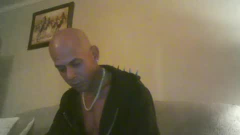 ericcamm online show from June 25, 2026, 12:10 am