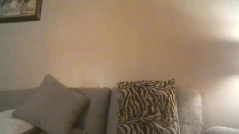 ericcamm online show from July 27, 2026, 12:17 am