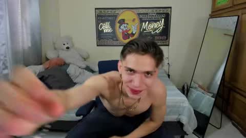 erick_de_rossee online show from December 2, 2025, 2:12 pm