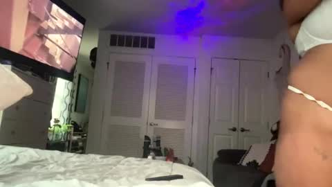 Lea  Erik online show from November 11, 2025, 6:30 pm