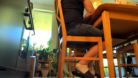 Snapshot of erik_norwegian chatting on June 11, 2026, 10:02 am Erik Norwegian online show from June 11, 2026, 10:02 am