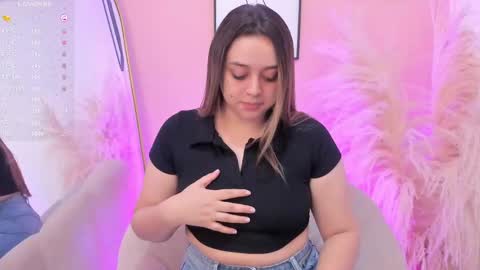 Erika Mendez online show from September 23, 2025, 3:59 pm