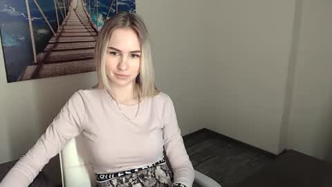 Erika online show from December 5, 2024, 6:55 pm