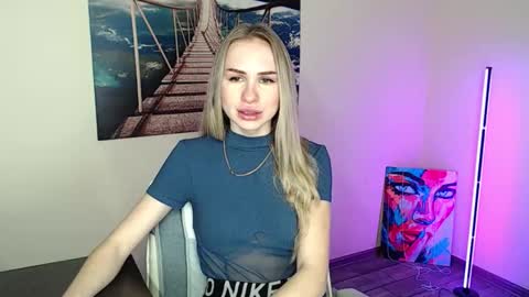 Erika online show from February 23, 2026, 1:19 pm