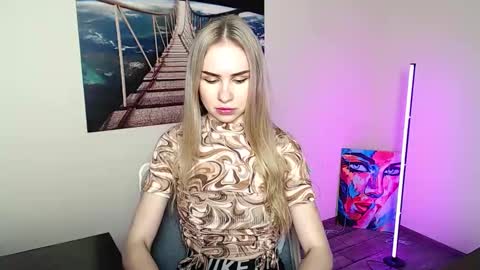 Snapshot of erikagavin chatting on May 19, 2026, 12:00 pm Erika online show from May 19, 2026, 12:00 pm