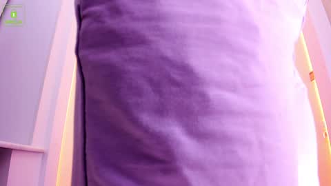 Snapshot of erikalustx chatting on December 30, 2024, 4:20 am Erika online show from December 30, 2024, 4:20 am