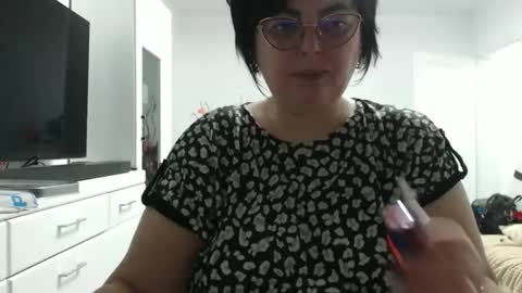 Erika online show from February 3, 2026, 3:59 am