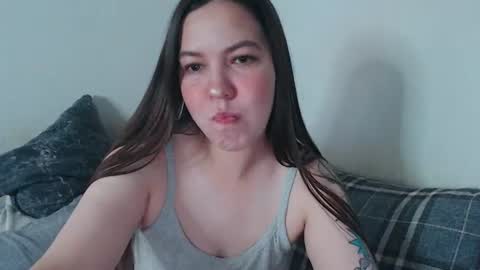 Snapshot of erin_love_ chatting on July 7, 2026, 6:47 am Erin online show from July 7, 2026, 6:47 am