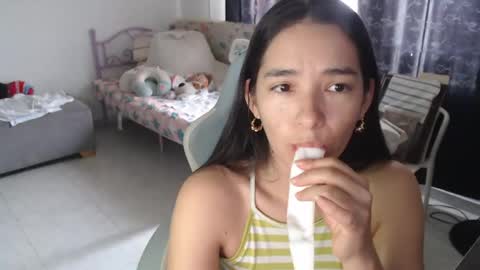 Snapshot of erina_1 chatting on May 6, 2026, 6:02 pm erina_1 online show from May 6, 2026, 6:02 pm