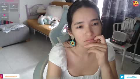 Snapshot of erina_1 chatting on June 5, 2026, 5:40 pm erina_1 online show from June 5, 2026, 5:40 pm