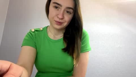 Lily online show from May 28, 2026, 5:21 pm