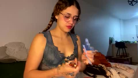 Gabs online show from December 16, 2025, 11:43 pm