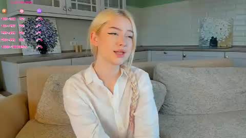 Snapshot of erlenbayer chatting on July 4, 2026, 4:18 am Chanel online show from July 4, 2026, 4:18 am