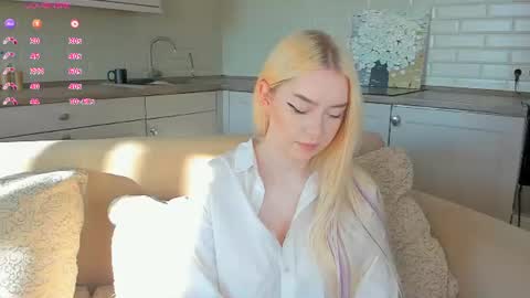 Snapshot of erlenbayer chatting on July 5, 2026, 1:23 am Chanel online show from July 5, 2026, 1:23 am